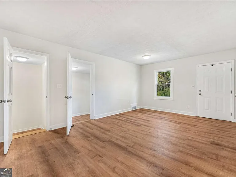 2905 Gresham Rd SE — Photo 15