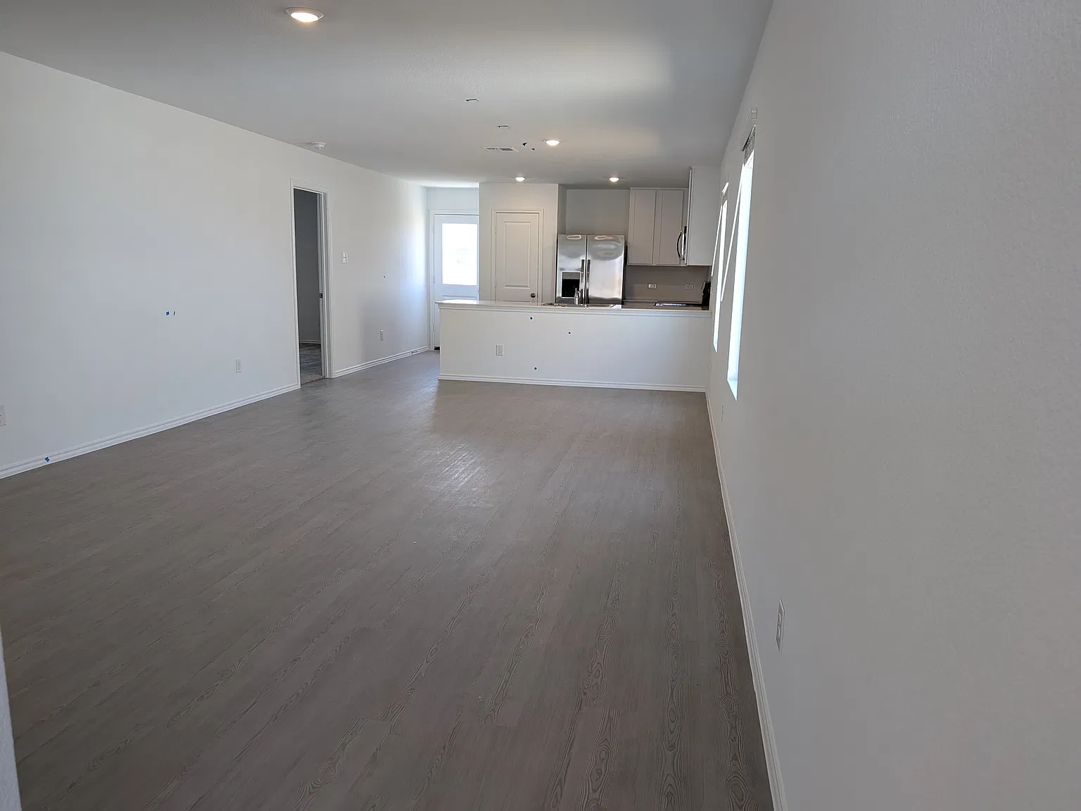 3 bed, 1421 sqft, $1,770 — Photo 4