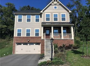 1125 Raymond Dr, Oakdale, PA 15071