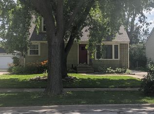 797 S Spring Rd, Elmhurst, IL 60126