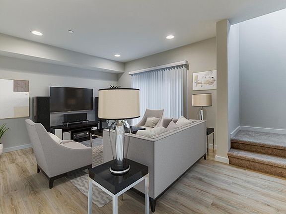 Bonus den/media/flex room downstairs