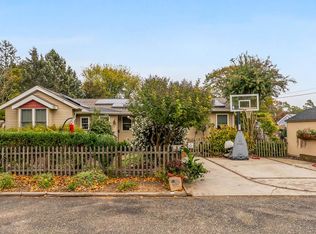 135 Sheridan Dr, Cape May, NJ 08204