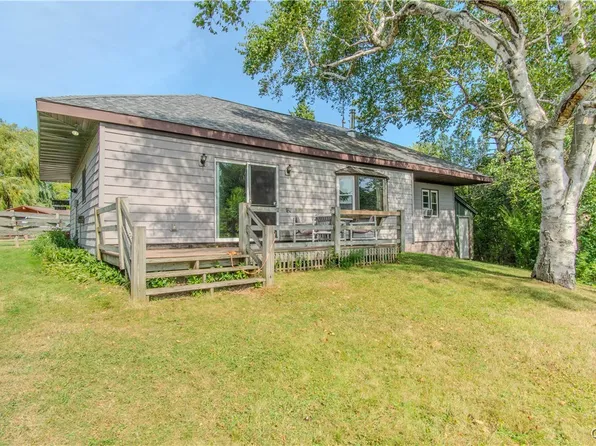 17619 Hy Knoll Dr, Sackets Harbor, NY 13685