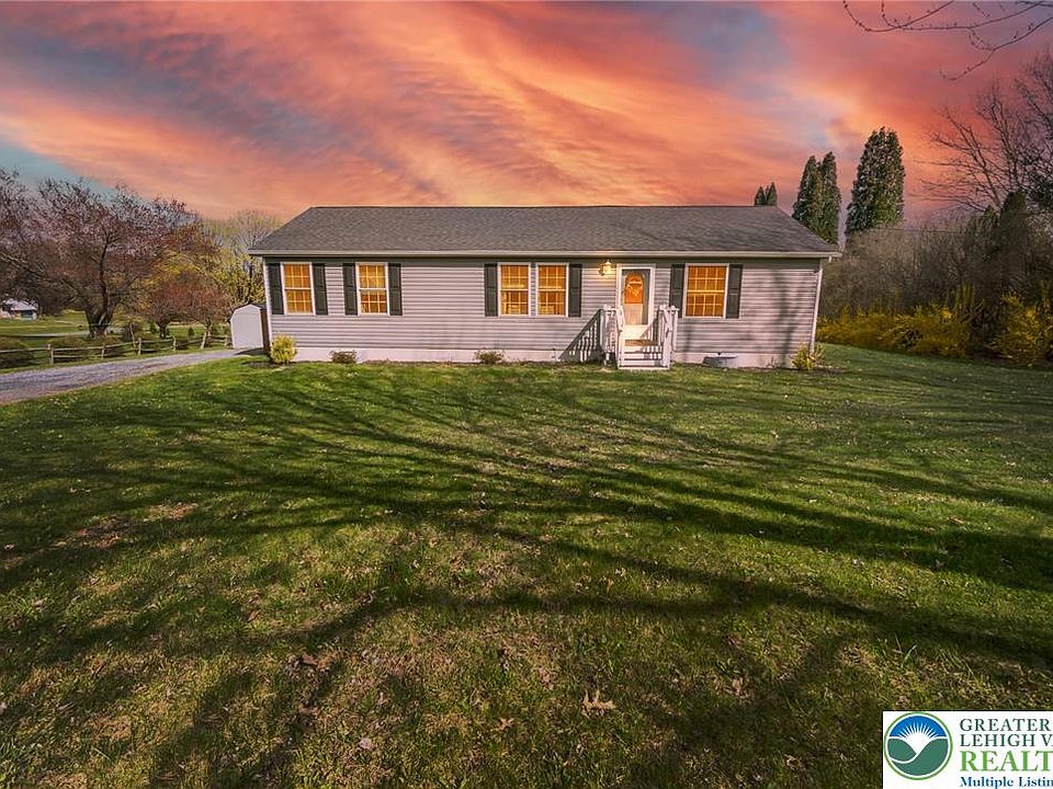1st image of 838 S Dogwood Rd