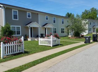 6822 Lexington Dr, Newburgh, IN 47630