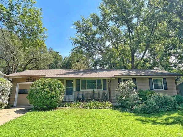 938 Lawrence Ave, Lawrence, KS 66049