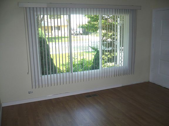 4th image of 346 E Wayne Pl #346