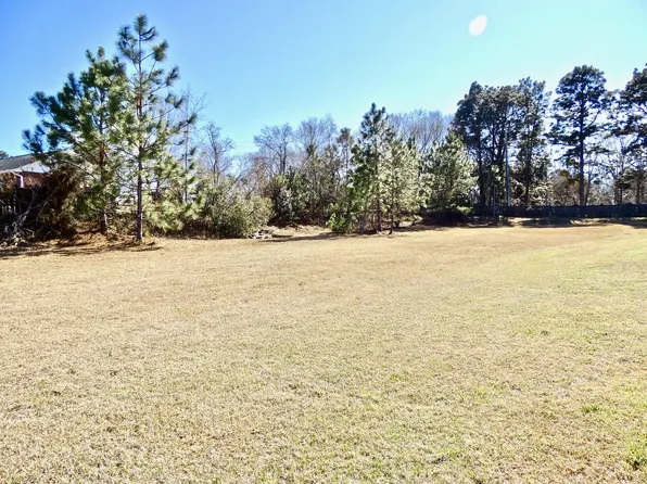 33 W Chanticleer Dr, Hattiesburg, MS 39402