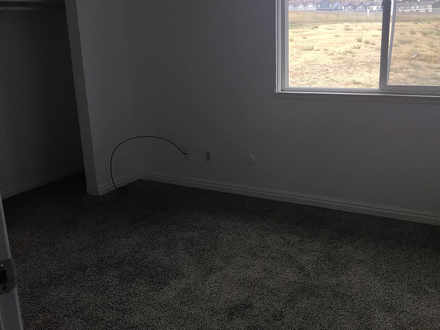 3 bed, $1,195 — Photo 3