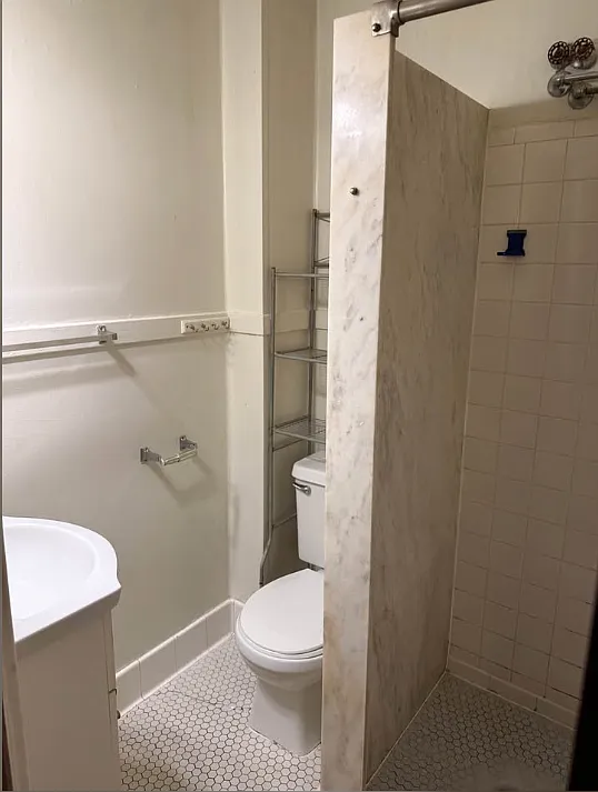 1 bed, 850 sqft, $1,195 — Photo 3