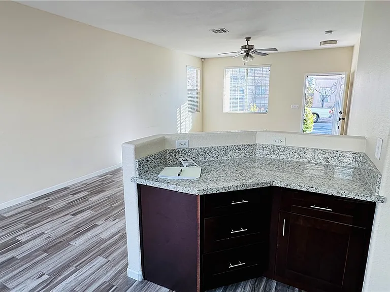 2713 Good Fellows St — Photo 16