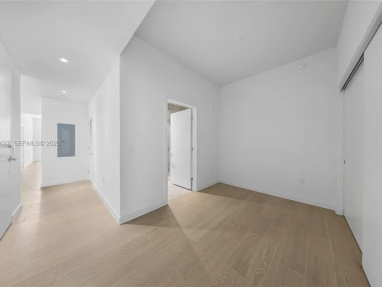 1400 Biscayne Blvd #3405 — Photo 15