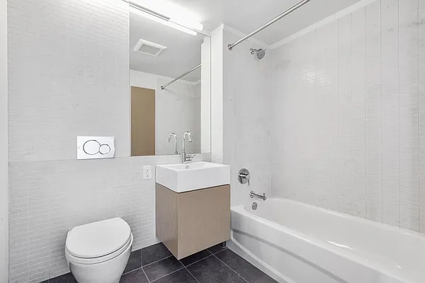 Rented by Greystar | media 21