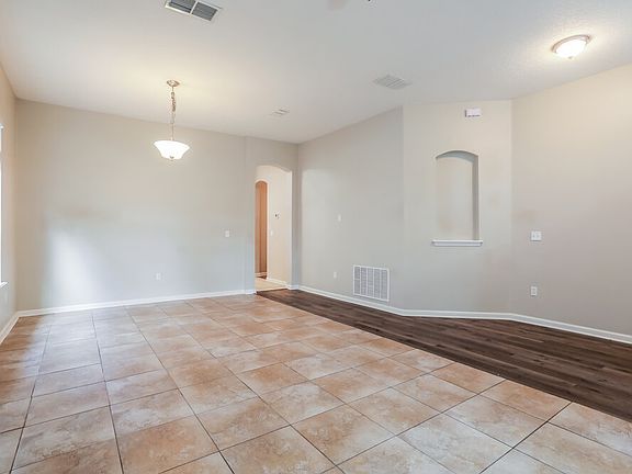 5th image of 3914 Leatherwood Dr