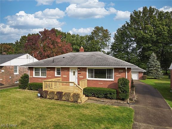 2nd image of 1239 Treasch Dr