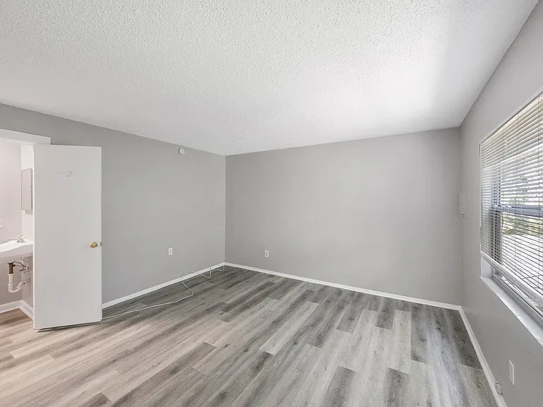 445 Delmar Ter S #5 — Photo 6