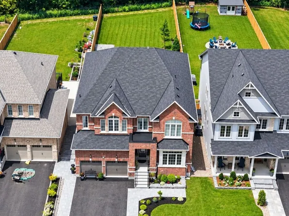 60 Hennessey Cres, Kawartha Lakes, ON K9V 0P3