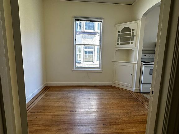 5th image of 225 Lincoln Way #102