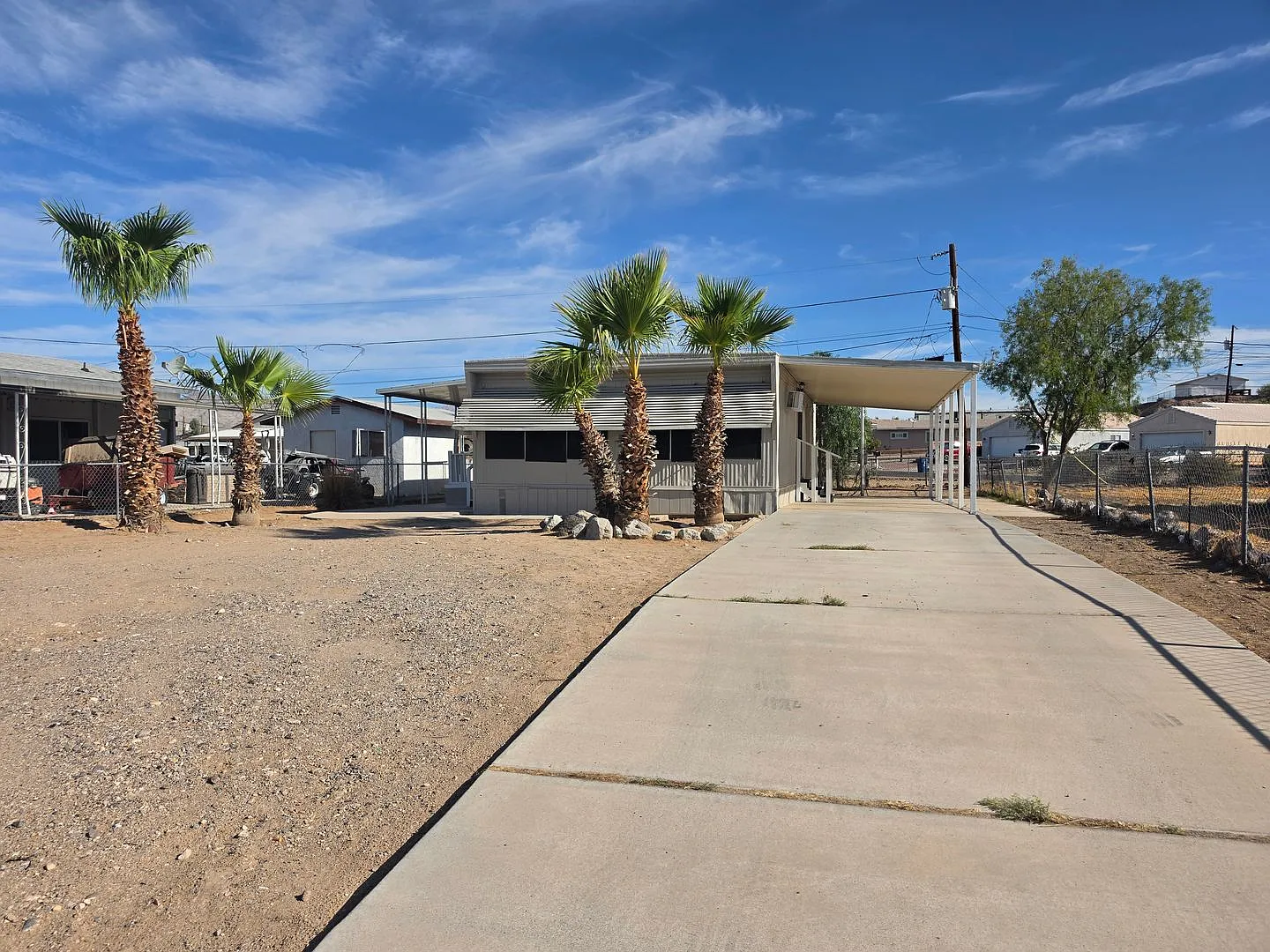 2 Bedroom Manufactured Home in Bullhead City — Photo 2
