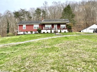 318 E Brushy Valley Dr, Powell, TN 37849