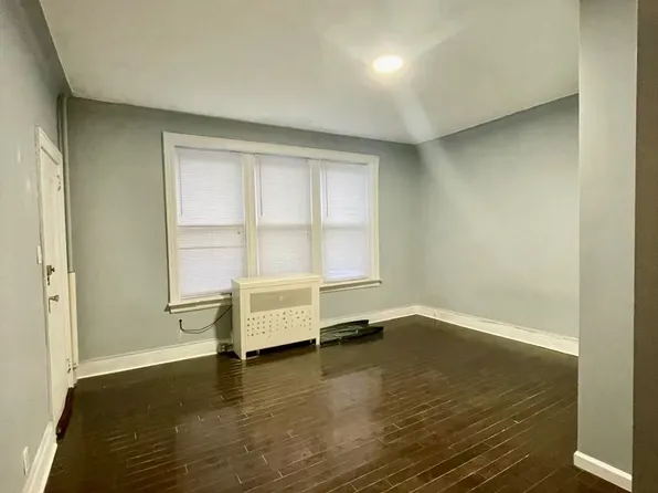 9 Corso Court image 10 of 19