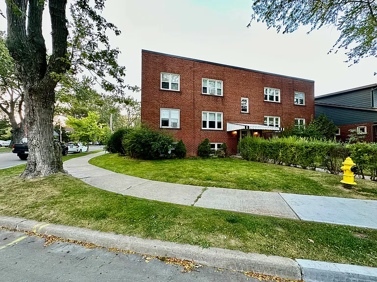 5-41 Arcadian Cir #5 — Photo 37