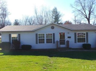 305 Arthur St, Salem, IN 47167