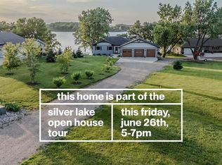 102 W Bay Rd, Lake Park, IA 51347