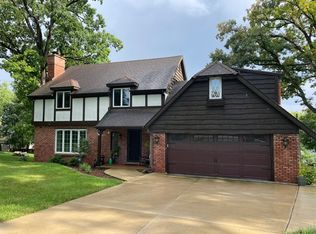 29W351 Helen Ave, West Chicago, IL