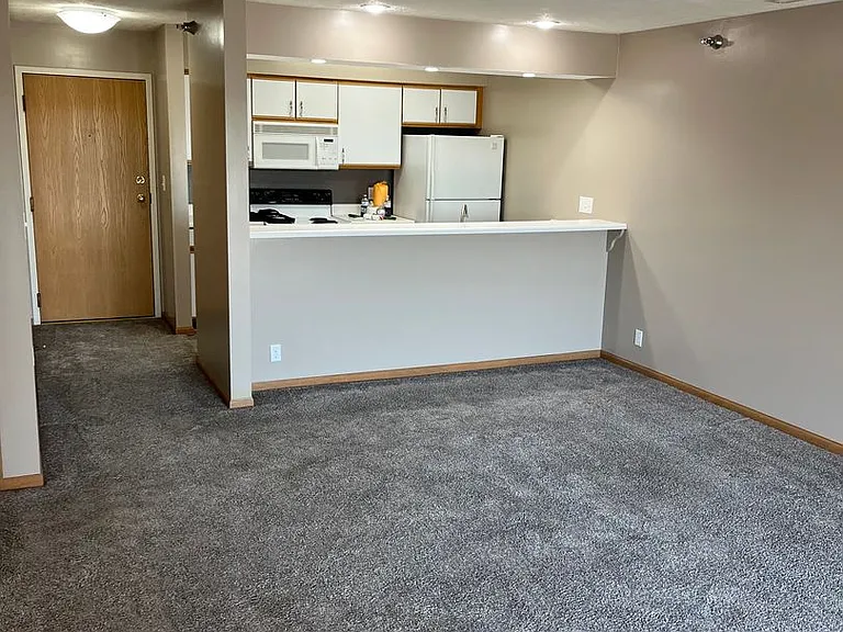 Deer Park Apartments — Photo 65