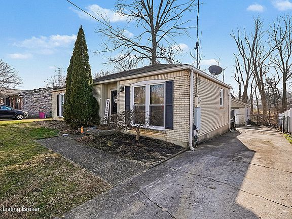 3rd image of 6214 Lynnchester Dr