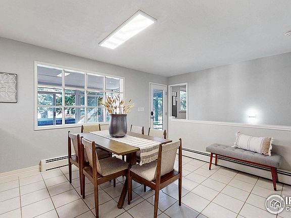 4th image of 3614 Richmond Dr