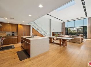 207 Hollister Ave, Santa Monica, CA 90405