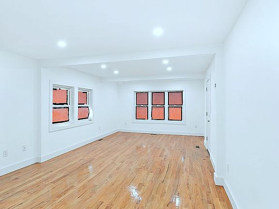 4th image of 175-51 Linden Blvd