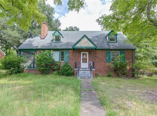 631 Woodhaven Dr, Richmond, VA 23224