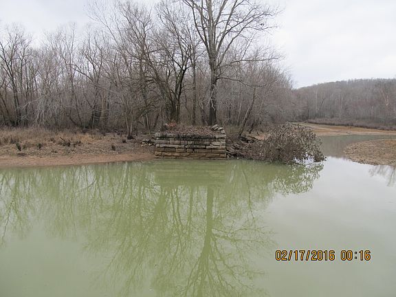 Lake at winter pool 354ft. 