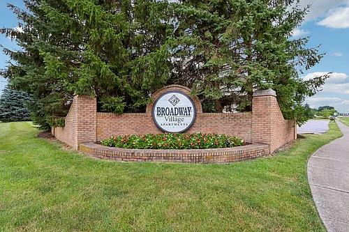 Broadway Village Apartments Photo 1