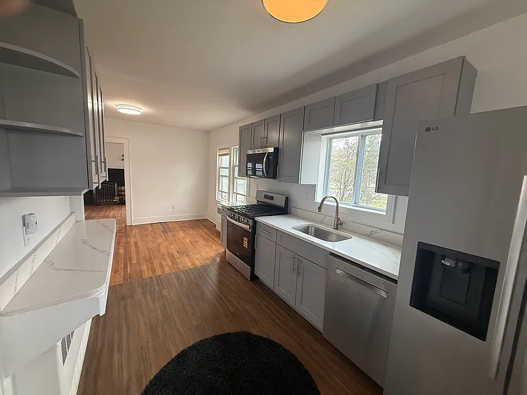 131 W Ramapo Ave — Photo 6