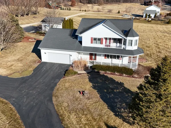 376 Kilgore Rd, Dixon, IL 61021