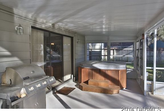 4th image of 484 Merrimac Dr