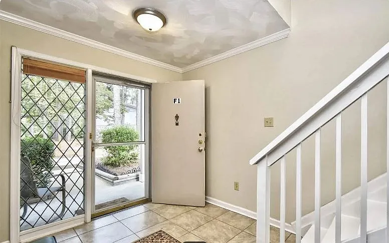 3 bed, 2.5 bath, 1547 sqft, $1,850 — Photo 4