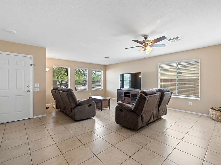 5840 E Tercel Dr — Photo 5
