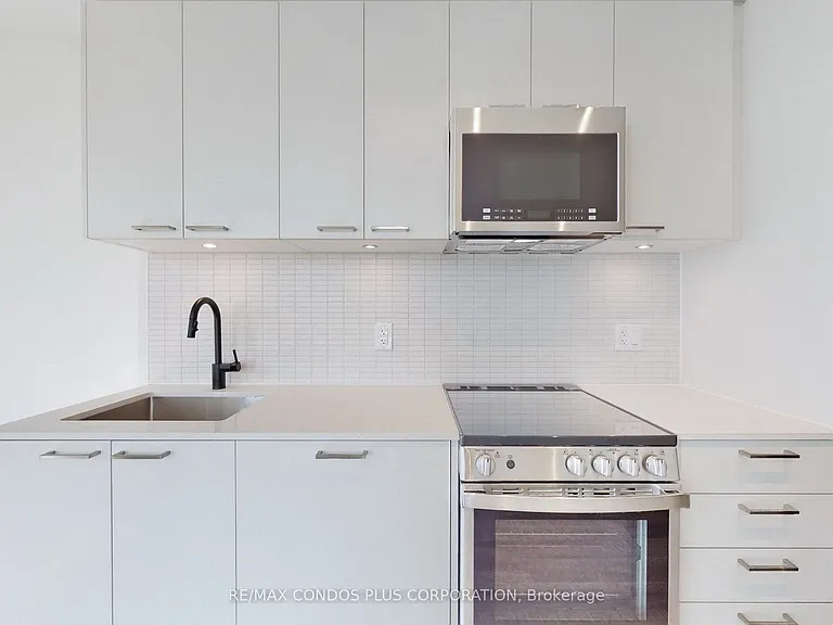 1808 Saint Clair Ave W #706 — Photo 12