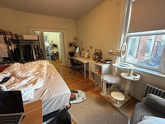 5th image of 1800 Commonwealth Ave APT 35