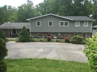 3401 Cannon Hill Rd, Hedgesville, WV 25427