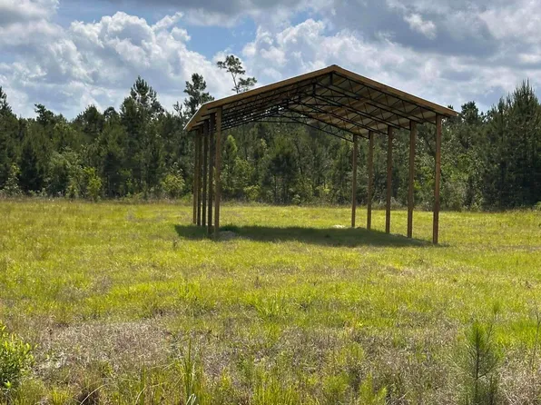 252 Jarrott Daniels Rd, Wewahitchka, FL 32465