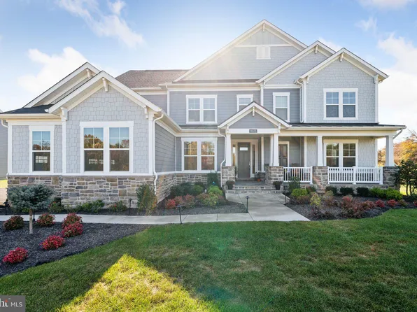 26535 Henry Hill Dr, Centreville, VA 20120