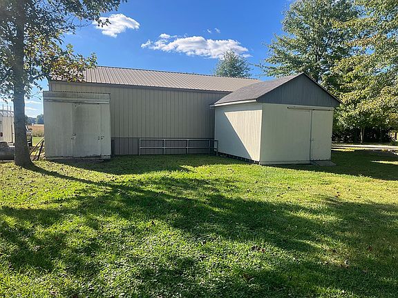 3rd image of 6442 E County Road 1500 N