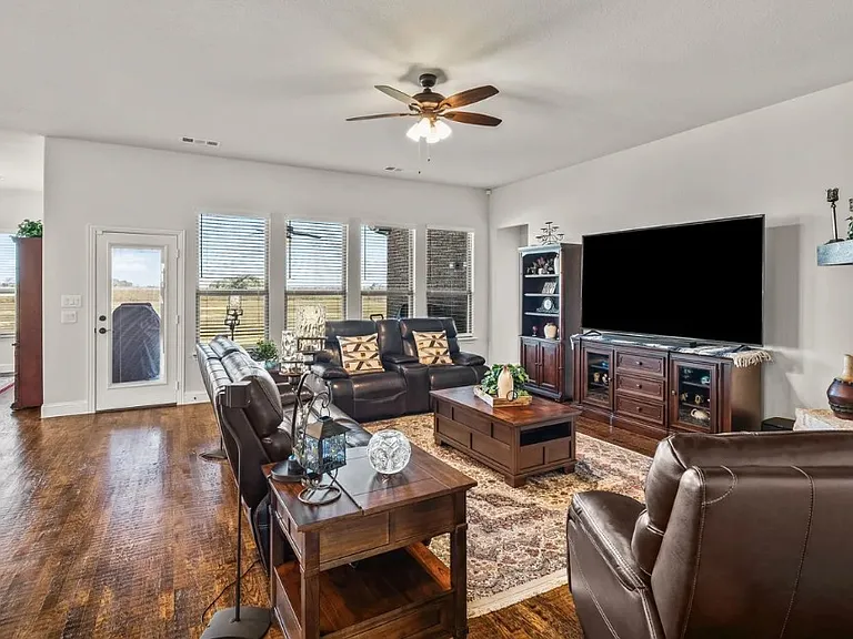 8701 County Road 502 — Photo 9