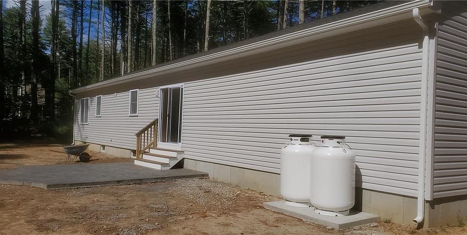 2nd image of 59 Woodville Alton Rd